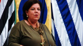 “Nada além de conversa fiada” por Tieza Lemos Marques