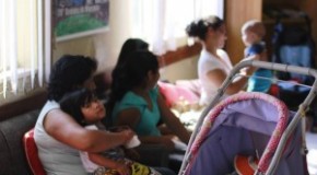 Mulheres imigrantes enfrentam barreiras para romper o ciclo de violência