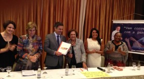 PSDB-Mulher de São Paulo na entrega de propostas para Aécio Neves