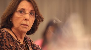 “A Solução: Renúncia e Parlamentarismo”, por Lêda Tâmega”