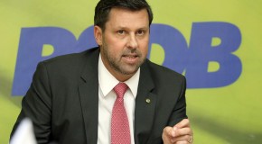 Carlos Sampaio comemora o voto feminino e incentiva a participação das mulheres na política