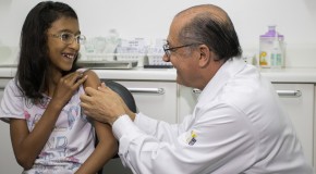 SP inicia campanha de vacinação contra o HPV