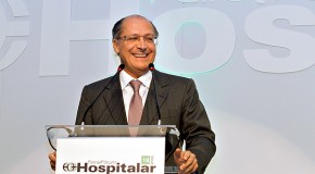 Alckmin nomeia mais de 600 novos servidores para a Saúde em SP