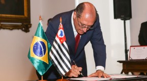 Governo relembra criação da 1ª Delegacia de Defesa da Mulher há 30 anos e cria defensoria pública especial em SP