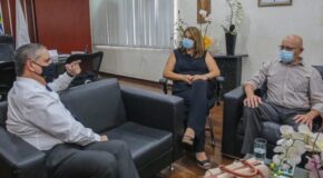 Prefeita de Poá se reúne com delegado de Mogi pela implantação da delegacia da mulher e diversidade